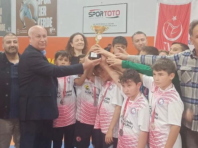 Gençlik ve Spor Bakanlığı Niğde İl Müdürlüğü, Okul Sporları Küçük Erkekler ve Kadınlar Futsal Turnuvası