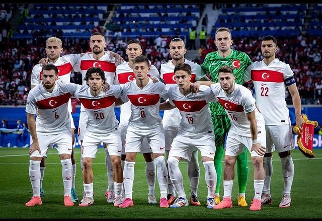 Türk Milli Futbol Takımı EURO 2024'te İstikrarlı Performansıyla Övgü Aldı