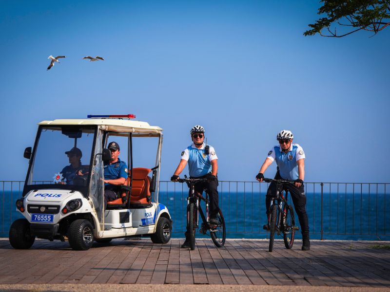 Turizm Polisi, Turistik Bölgelerde Güvenliği Sağlamak İçin Görev Başında