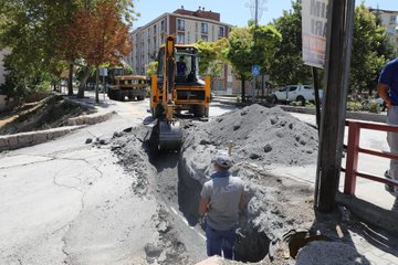 İncesu'da Su Şebekesi Yenileme Çalışmaları Devam Ediyor