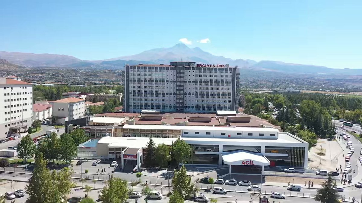 Kayseri'de Erciyes Üniversitesi (ERÜ) Acil Servis Binası ve Polikliniklerinde Yenileme Çalışmaları Tamamlandı