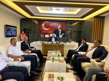 Kırşehir Milletvekili ve Nevşehir İl Başkanı Yazıhüyük Belediye Başkanı Birol Demirdelen'i Ziyaret Etti