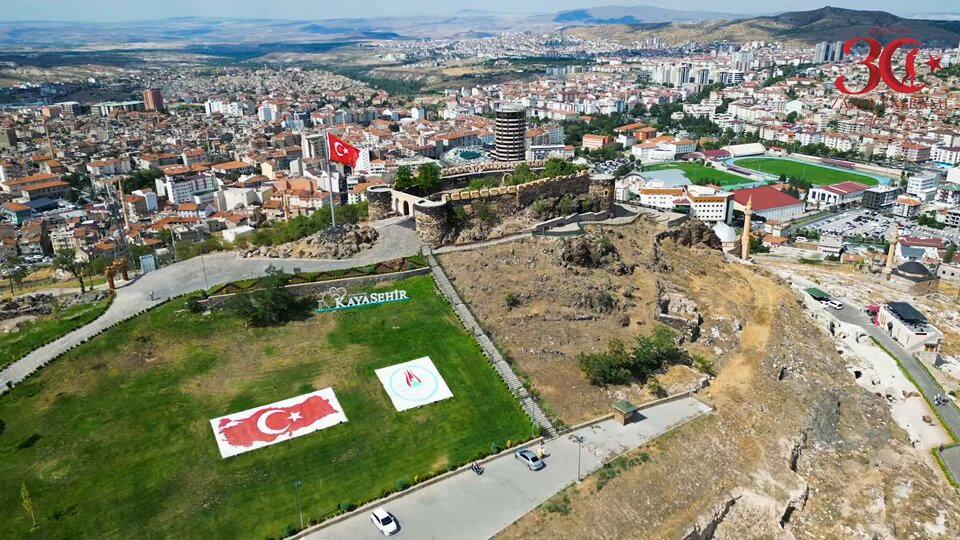 Nevşehir Belediyesi, Cumhuriyet Bayramı Kutlamalarında Fener Alayı Düzenledi