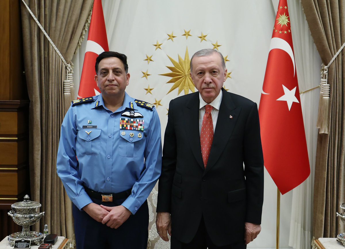 Cumhurbaşkanı Recep Tayyip Erdoğan, Pakistan Hava Kuvvetleri Lideri Orgeneral Zaheer Ahmad Baber Sidhu'yu Ağırladı