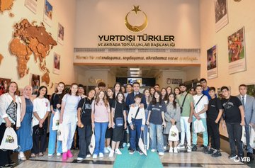 Yurtdışı Türkler ve Akraba Toplulukları Başkanlığı Romanya'daki Gençleri Ağırladı