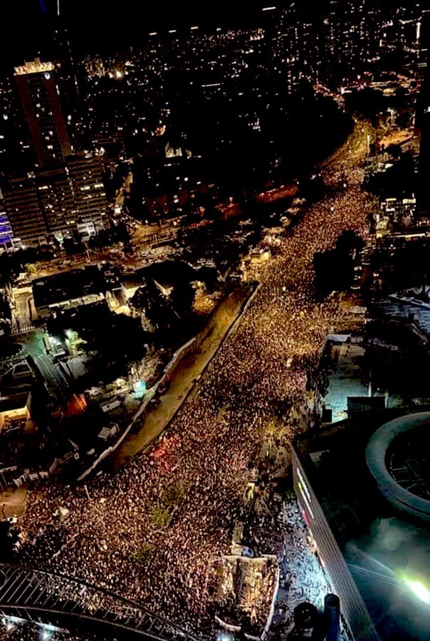 İsrail'de Hükümetin Ateşkes Talebine Karşı Büyük Protesto