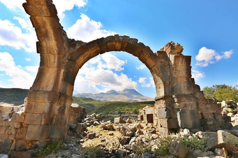 Aksaray Belediyesi Vatandaşlara Mutluluk ve Huzur Dileklerini İletti