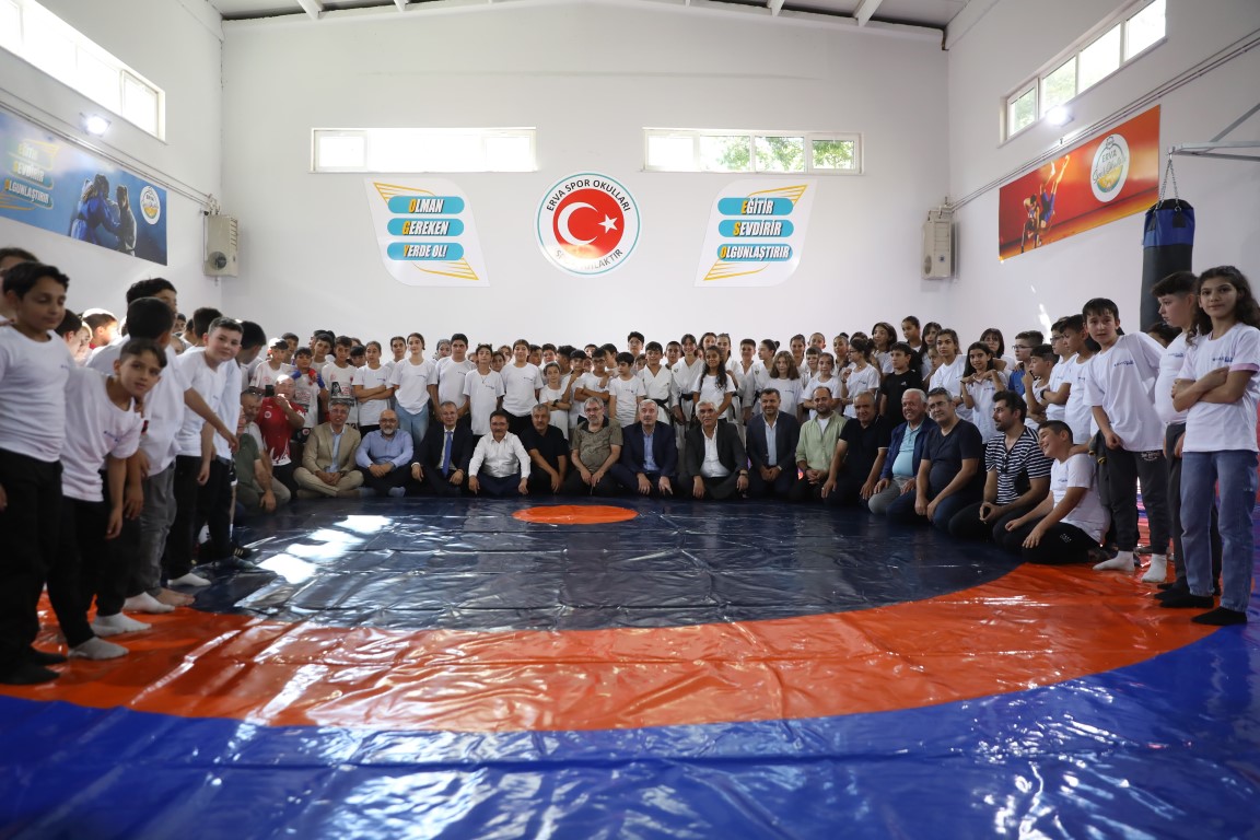 Valimiz Sayın Gökmen Çiçek, Hasçelik ERVA Spor Kulübü'nün Açılışına Katıldı