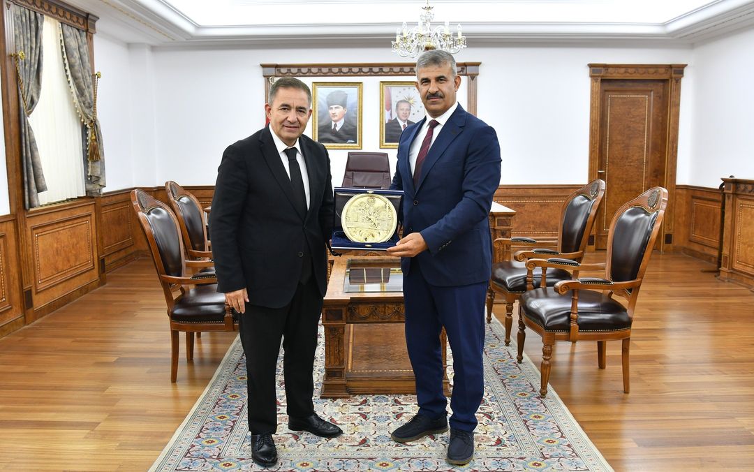 Çankırı Karatekin Üniversitesi Rektörü Prof. Dr. Harun Çiftçi, Kırşehir Valisi H. Mete Buhara’yı Ziyaret Etti