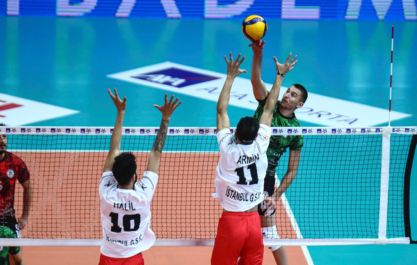 Voleybol Erkekler AXA Sigorta Kupa Voley 2024-2025 Sezonunda Çeyrek Finale Yükselen Takım Sayısı Arttı