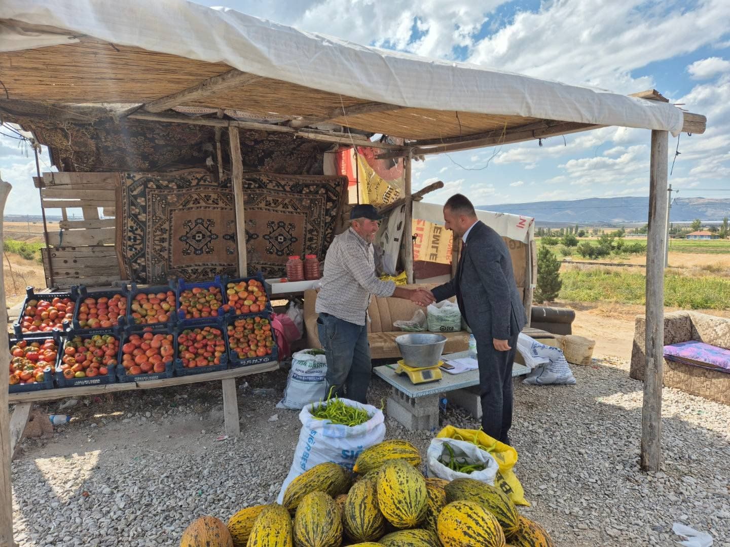 Bünyan Belediye Başkan Vekili ve Başkan Yardımcısı, Yerel Esnafları Ziyaret Etti