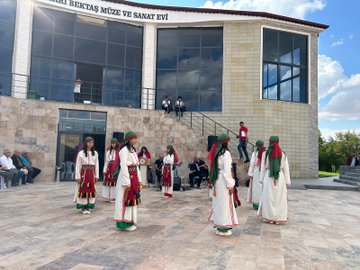 Yunus Emre ve Hünkâr Hacı Bektaş Veli'yi Birleştiren Yürüyüş