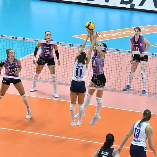 Voleybol Kadınlar AXA Sigorta Kupa Voley'de Çeyrek Finale Yükselen Takımlar Belli Oldu