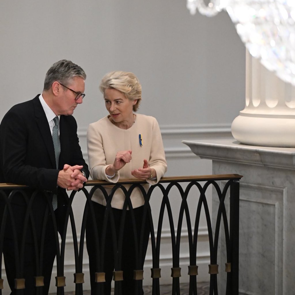 Ursula von der Leyen ile Keir Starmer Arasında Görüşme