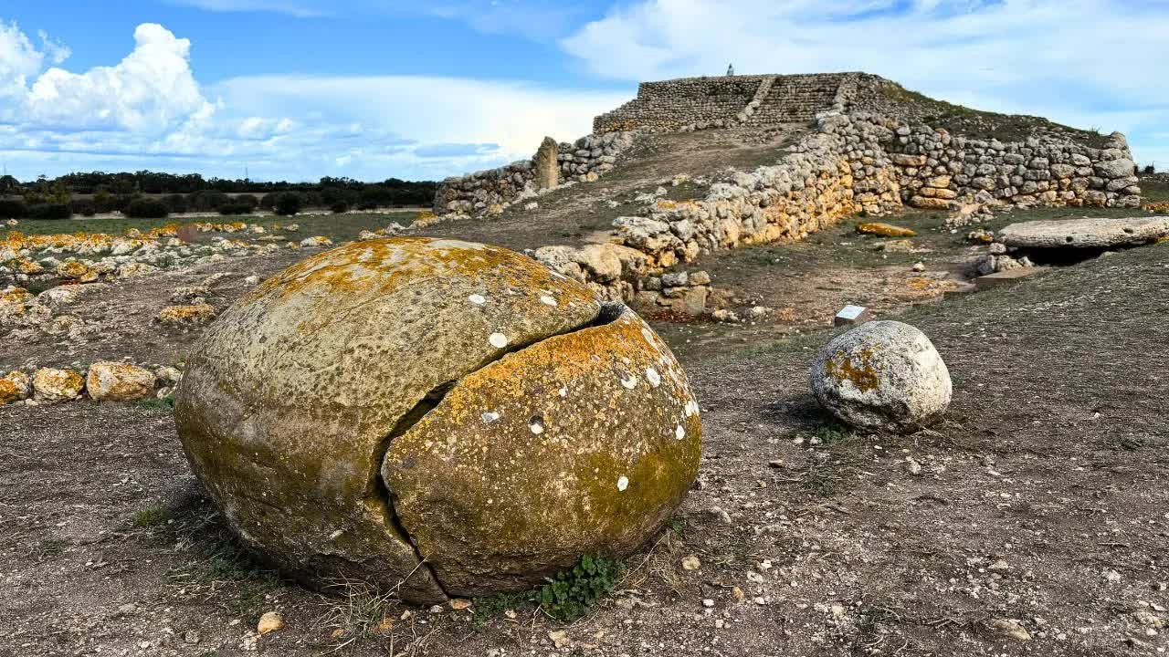 Monte d'Accoddi: Sardinya'nın Antik Zigguratı