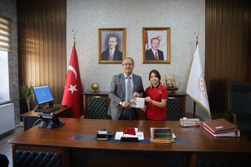 Niğde İl Millî Eğitim Müdürü, TEKNOFEST 2024 Yarışmasının Finalistlerini Kabul Etti