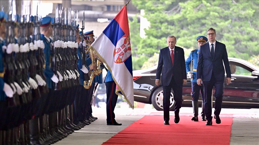 Cumhurbaşkanı Erdoğan Belgrad'da Resmi Törenle Karşılandı