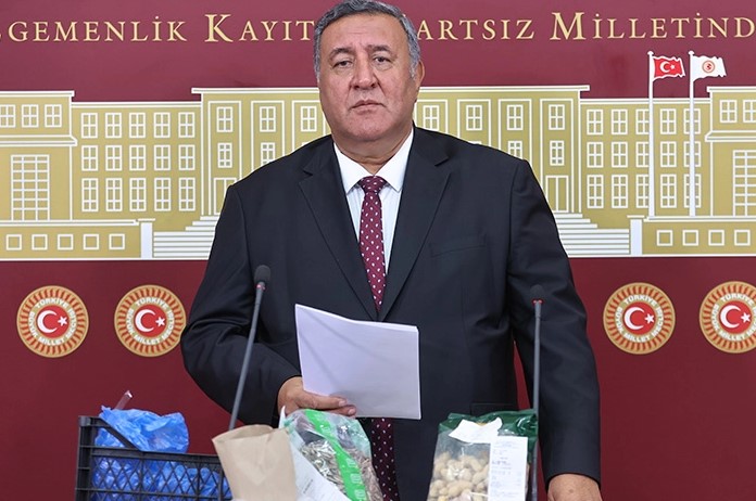 CHP Niğde Milletvekili Ömer Fethi Gürer, Tarım Sektöründeki Sorunları Gündeme Getiriyor