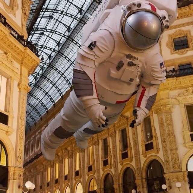 Axiom Space ve Prada'nın Ortaklaşa Geliştirdiği AxEMU Uzay Giysisi Milan'da Tanıtıldı