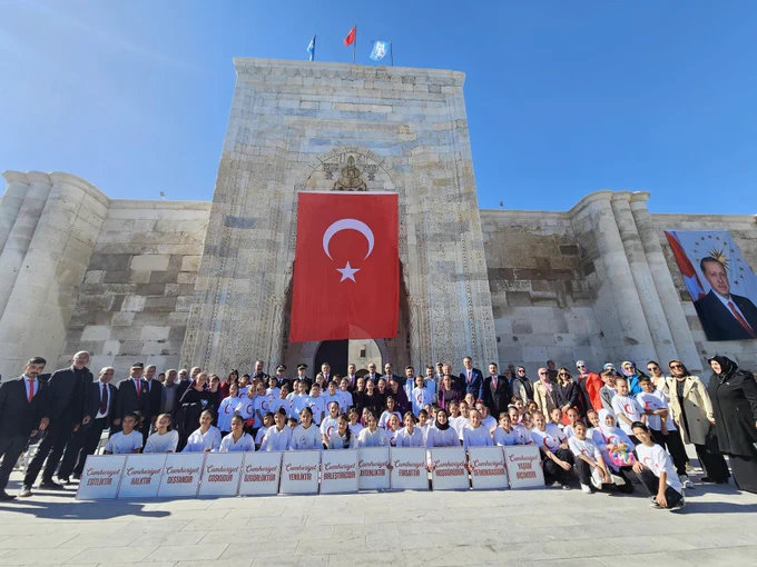 29 Ekim Cumhuriyet Bayramı Sultanhanı'da Coşkuyla Kutlandı!