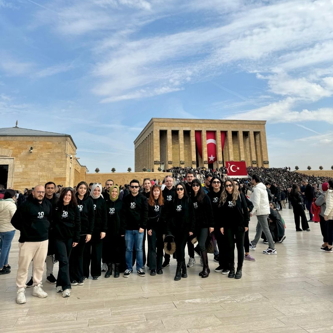 10 Kasım'da Paparunner'lar Anıtkabir'de Atatürk'ü Anarak Bir Araya Geldi