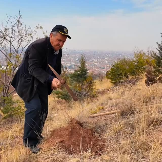 Aksaray Belediye Başkanı: Okul Hastane Yaptıracak Gücümüz Yok