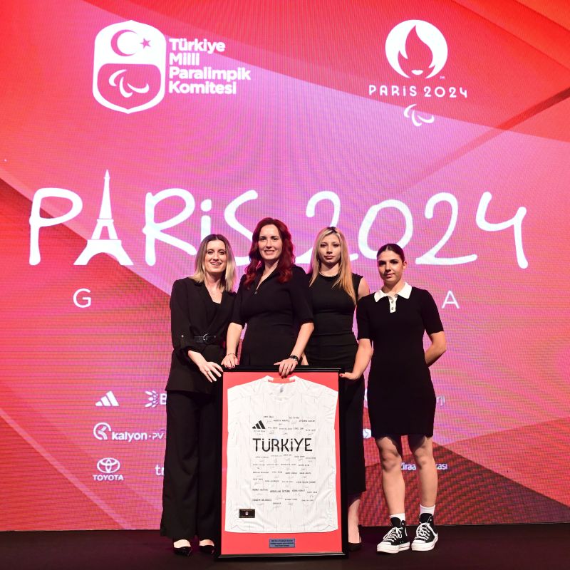 Türk Paralimpik Sporcuları Paris 2024 Paralimpik Oyunları'ndaki Başarılarıyla Kutlandı