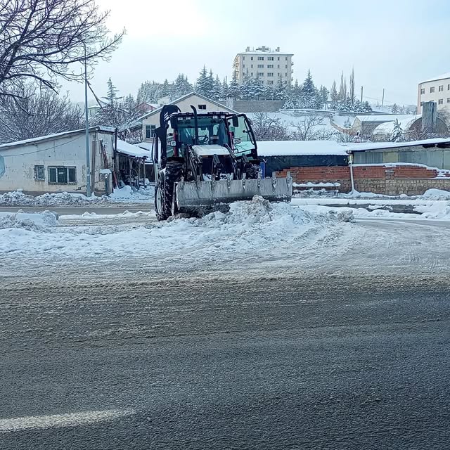 Bünyan'da Kar Temizliği Çalışmaları Devam Ediyor