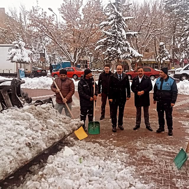 Acıgöl Belediyesi, İlçe Merkezinde Çarşı Temizliği Çalışmalarına Devam Ediyor