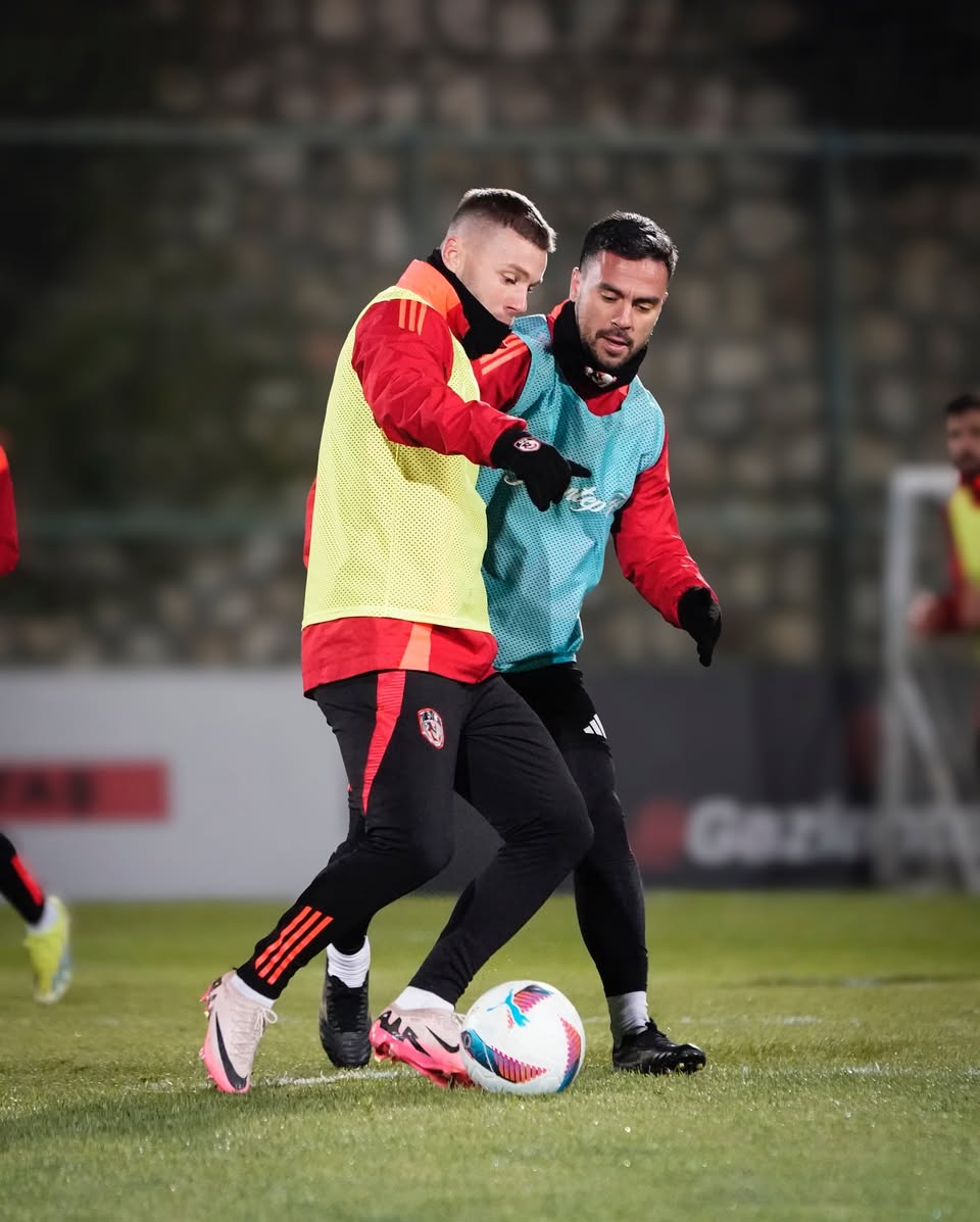 Gaziantep Futbol Takımı Fenerbahçe Maçı Öncesi Hazırlıklarını Sürdürüyor