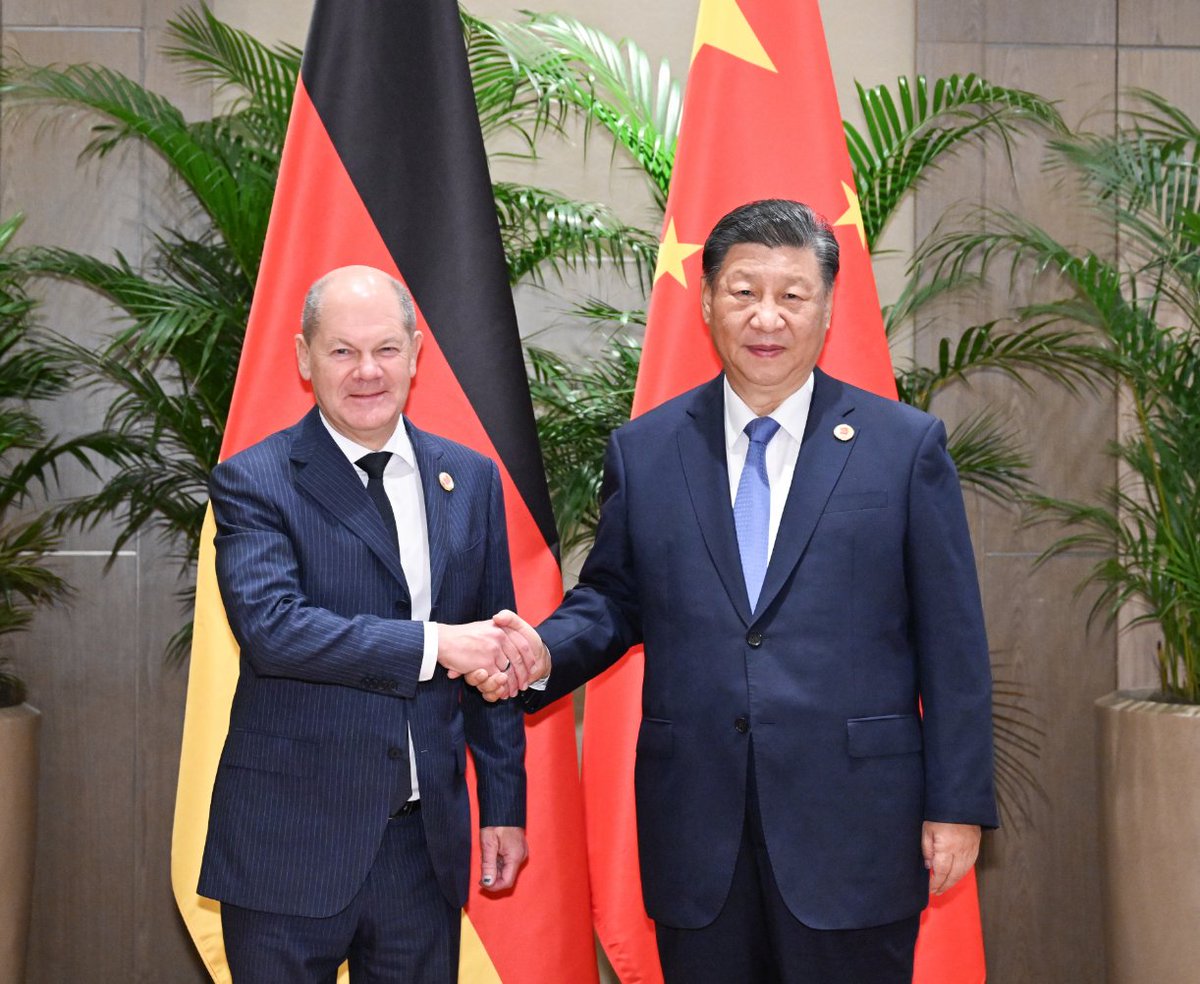 Çin Devlet Başkanı Xi Jinping, Almanya Şansölyesi Olaf Scholz ile Bir Araya Geldi