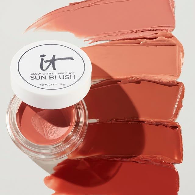 Glow with Confidence Sun Blush: Cildinize Yaz Işıltısı Katın!