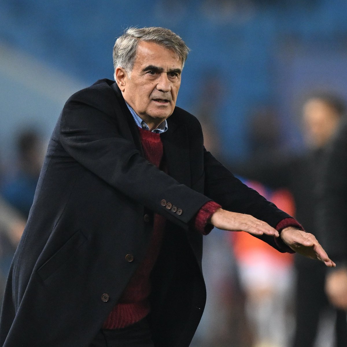 Şenol Güneş, Yeni Gelen Futbolculara Hoş Geldin Diyor