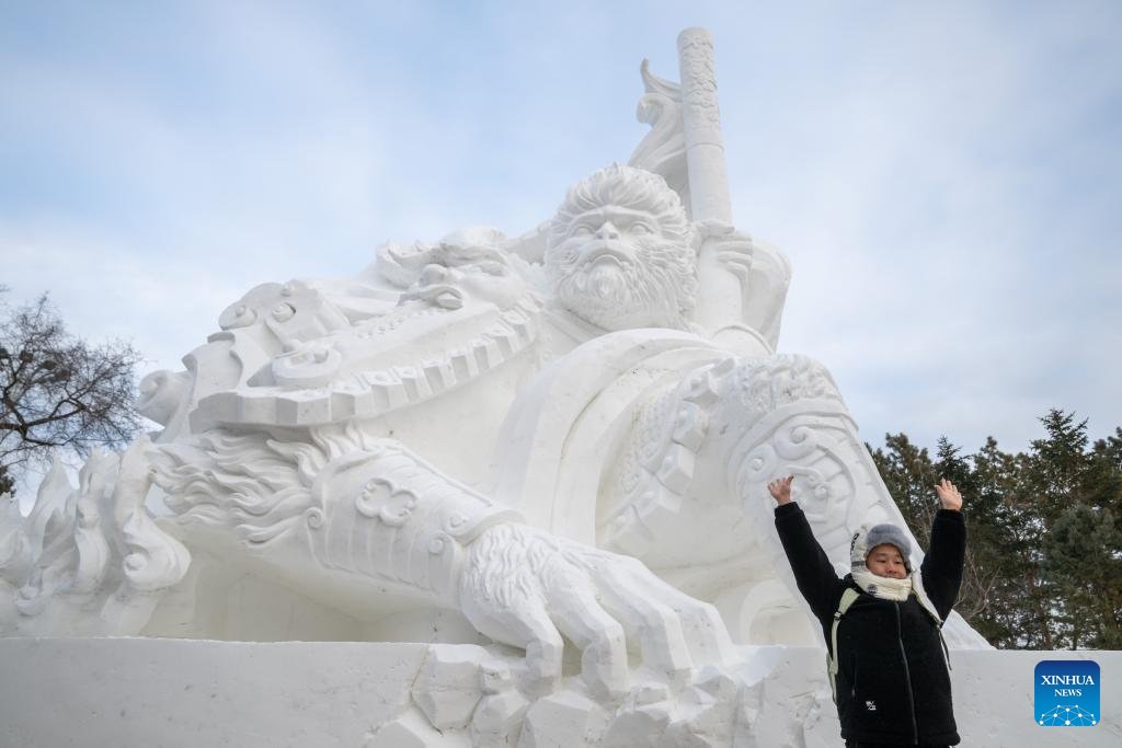 Göz Kamaştıran Kar Heykelleri İle 37. Uluslararası Güneş Adası Kar Heykel Sanat Fuarı Harbin'de Açıldı