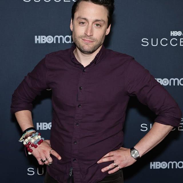 Ünlü Aktör Kieran Culkin'in Bilezik Tercihinin Ardındaki Sırrı Ortaya Çıktı