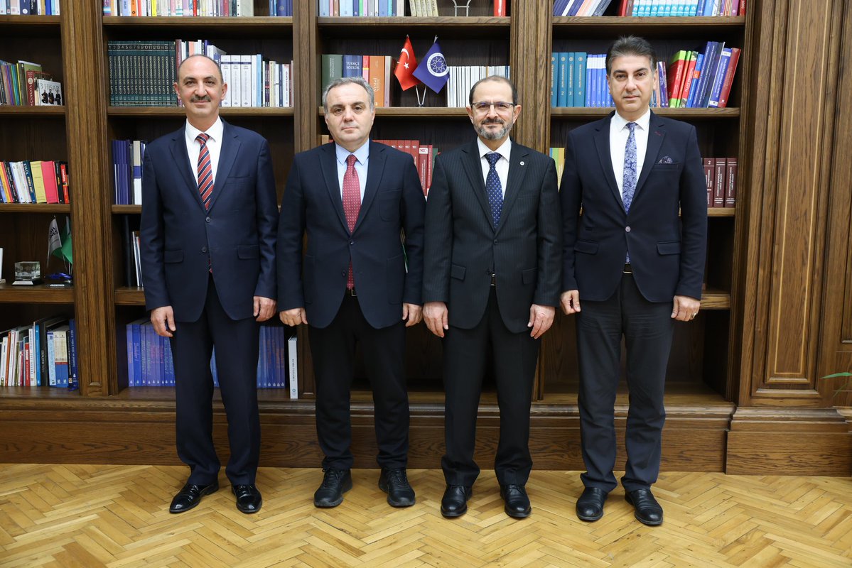 Erciyes Üniversitesi Rektörü Prof. Dr. Fatih Altun, Yıldız Teknik Üniversitesi Rektörü Prof. Dr. Eyüp Debik’i Ziyaret Etti