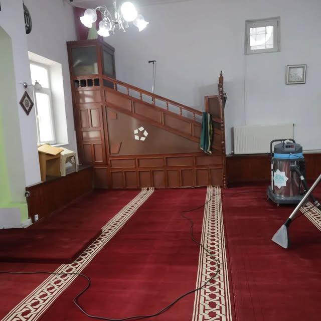 Aksaray Belediyesi Cami Temizliği ve Dezenfeksiyon Hizmetlerine Devam Ediyor