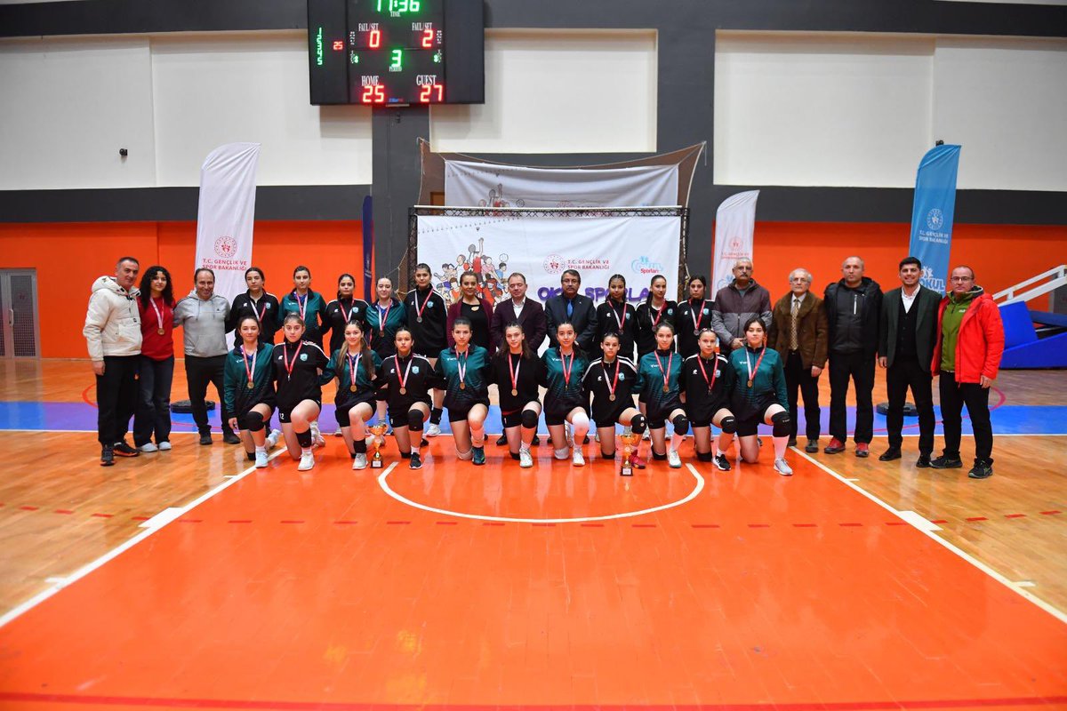 Okullar Arası Genç Kızlar Voleybol Şampiyonası Sona Erdi