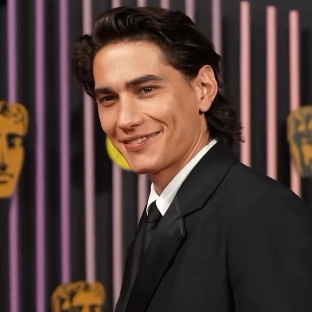 Enzo Vogrincic'in BAFTA Ödülleri'ndeki Şıklığı Görülmeye Değer