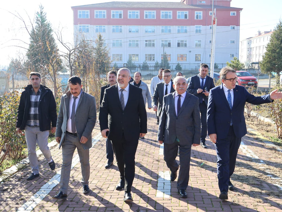 Alevi Bektaşi Kültür ve Cemevi Başkanı Uşak'taki Işık Çakır Sultan Cemevi'ni Ziyaret Etti