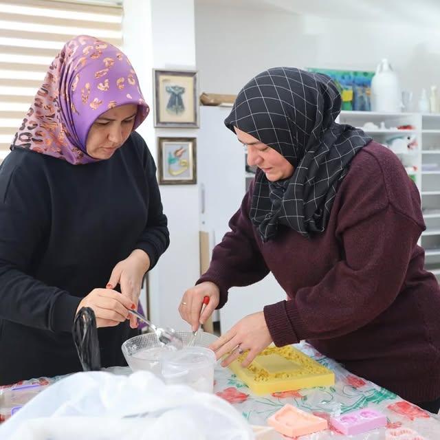 Aksaray'da Kadınların Güçlenmesine Yönelik Necmiye Hatun Kadın Aktivite Merkezi Açıldı