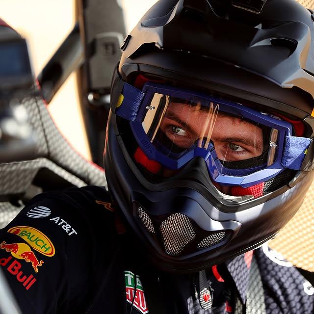 Max Verstappen Abu Dabi'de Unutulmaz Performans Sergiledi