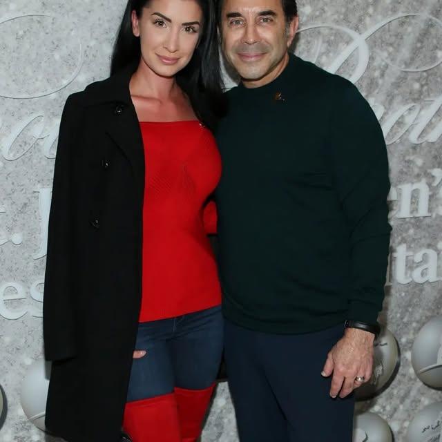 Dr. Paul Nassif ve Eşi Brittany Pattakos, İkinci Çocuklarını Kucakladı