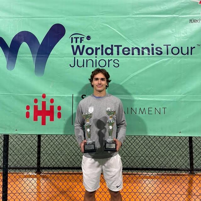 Doruk Çalıkoğlu J100 İstanbul Uluslararası Junior Tenis Turnuvası'nda başarılı bir performans sergiledi