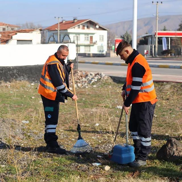 Aksaray Belediyesi Hürriyet Mahallesi'nde Mıntıka Temizliği Yaptı