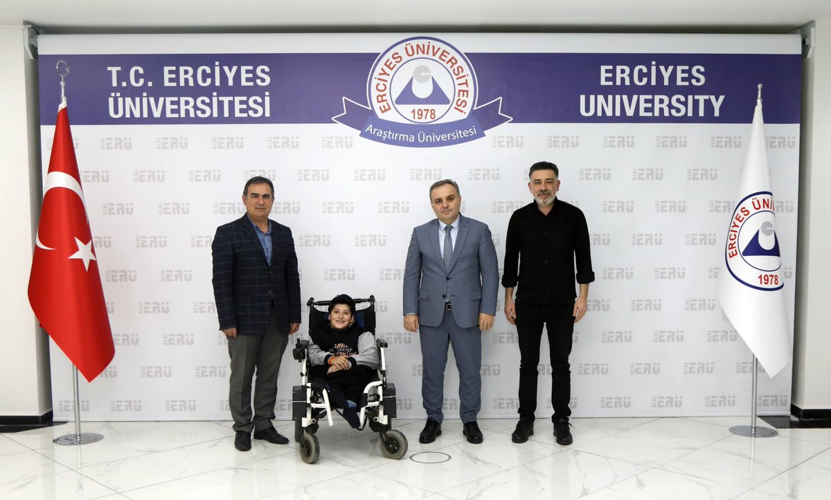 Erciyes Üniversitesi Rektörü, Kayseri Lisesi'ni ziyaret etti