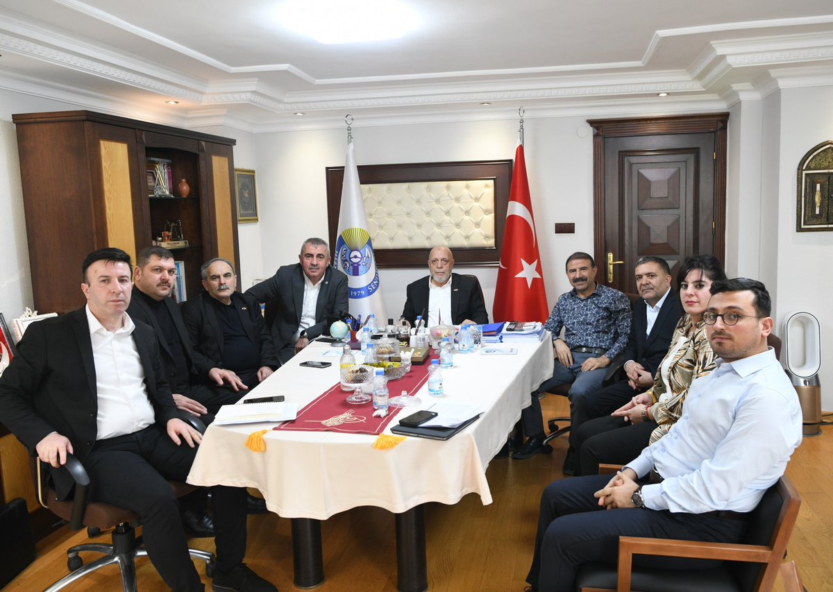 HAK İŞ Genel Başkanı Mahmut Arslan Muş'ta Toplantı Gerçekleştirdi