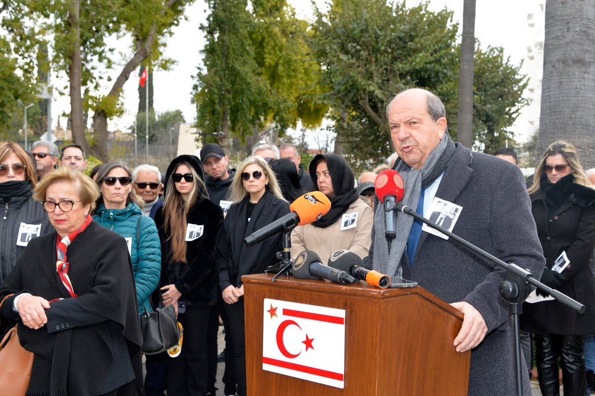 KKTC Cumhurbaşkanı Ersin Tatar, Kurucu Meclis Üyesi ve Eski Bakan Mehmet Altınay'ı Anmak İçin Toplanan Töreni Kıldı