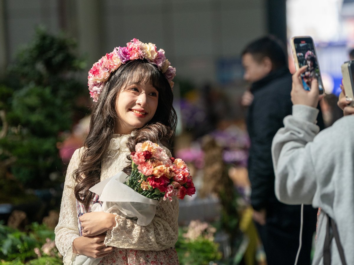 Çin'in En Büyük Çiçek Pazarı Kunming'de Canlandı