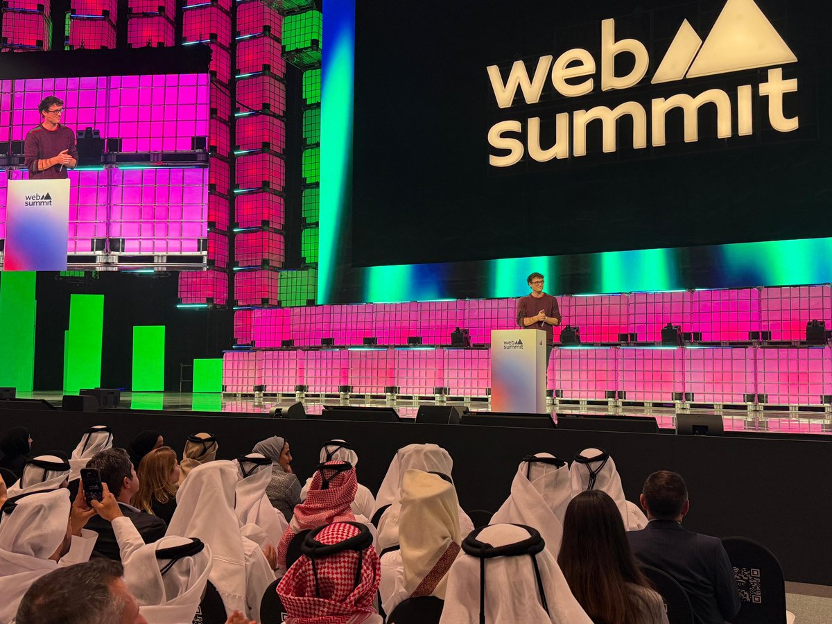 Büyükelçi Dr. Mustafa Göksu Web Summit Qatar'da İşbirliği Fırsatlarını Değerlendirdi